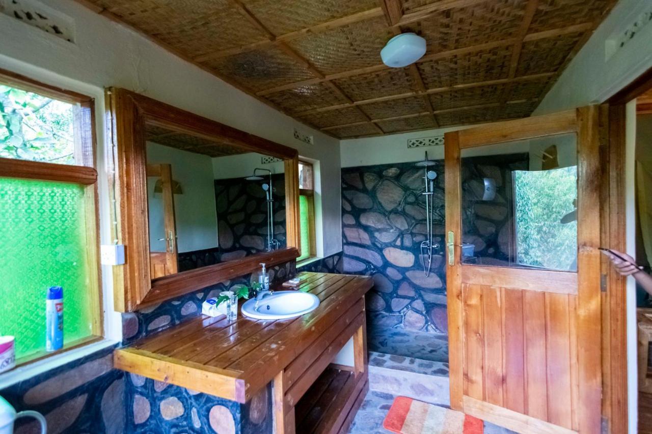 Rushaga Gorilla Lodge Bugambira Exteriör bild